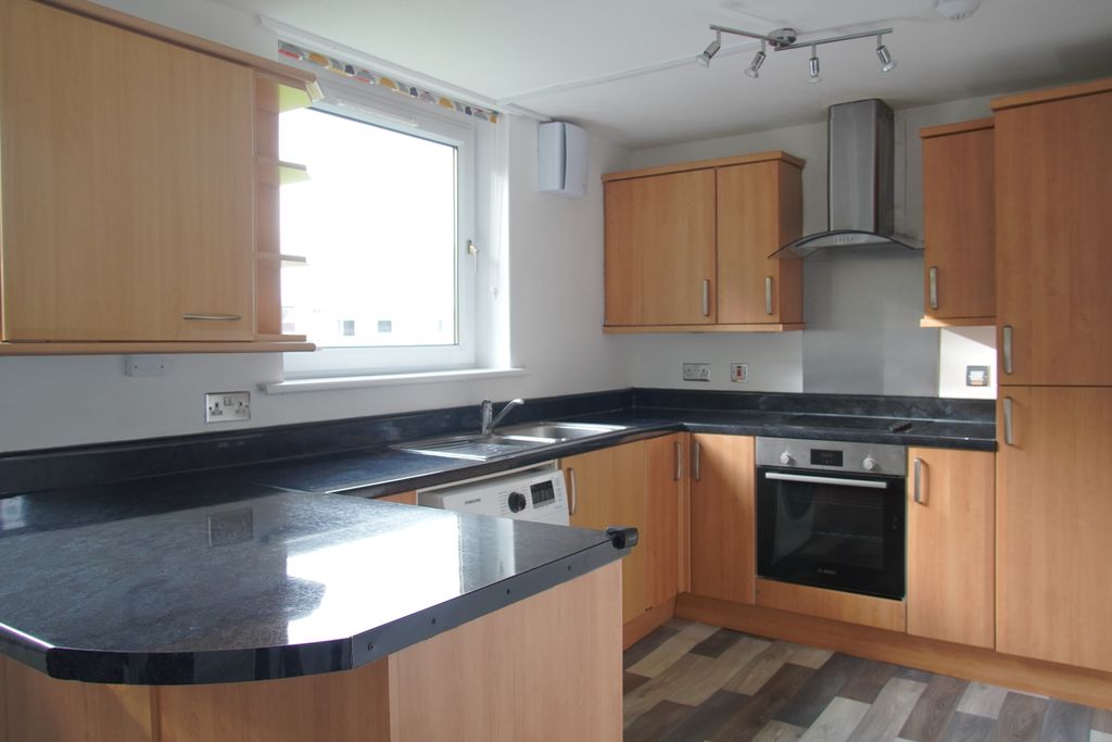 Additional image 3 of 2 bed flat to rentCastleton Drive, Newton Mearns G77