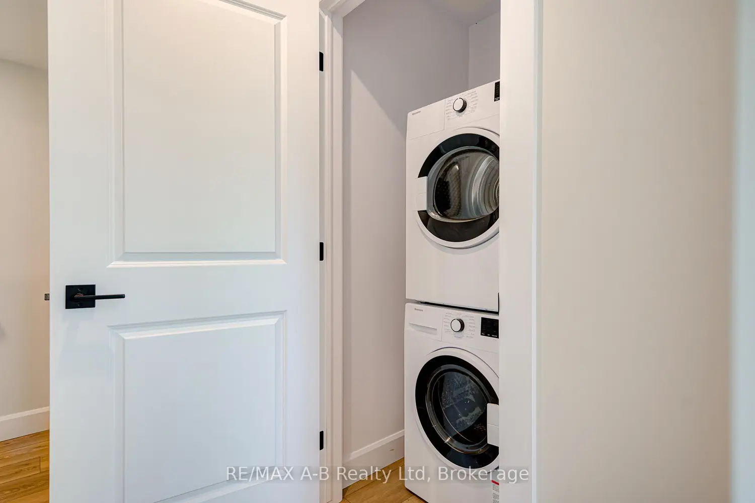 Additional image 19 of 428 Queen Street 5