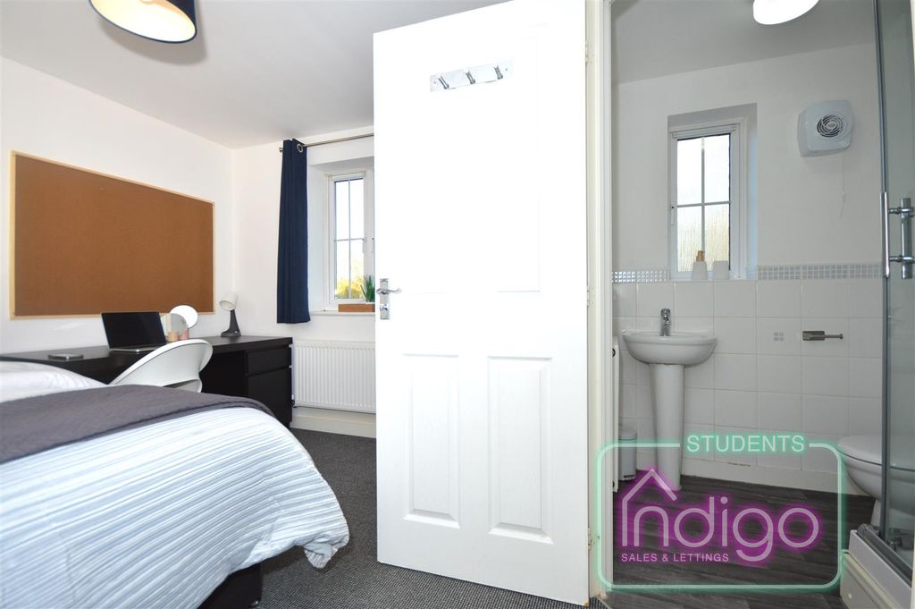 Additional image 31 of 5 bed property to rentChervil Close, Newcastle ST5