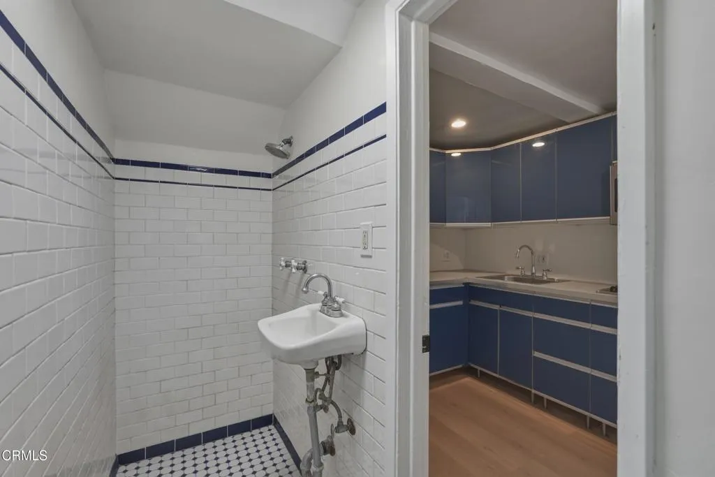 Additional image 72 of 3666 Roderick Road, Los Angeles, CA 90065