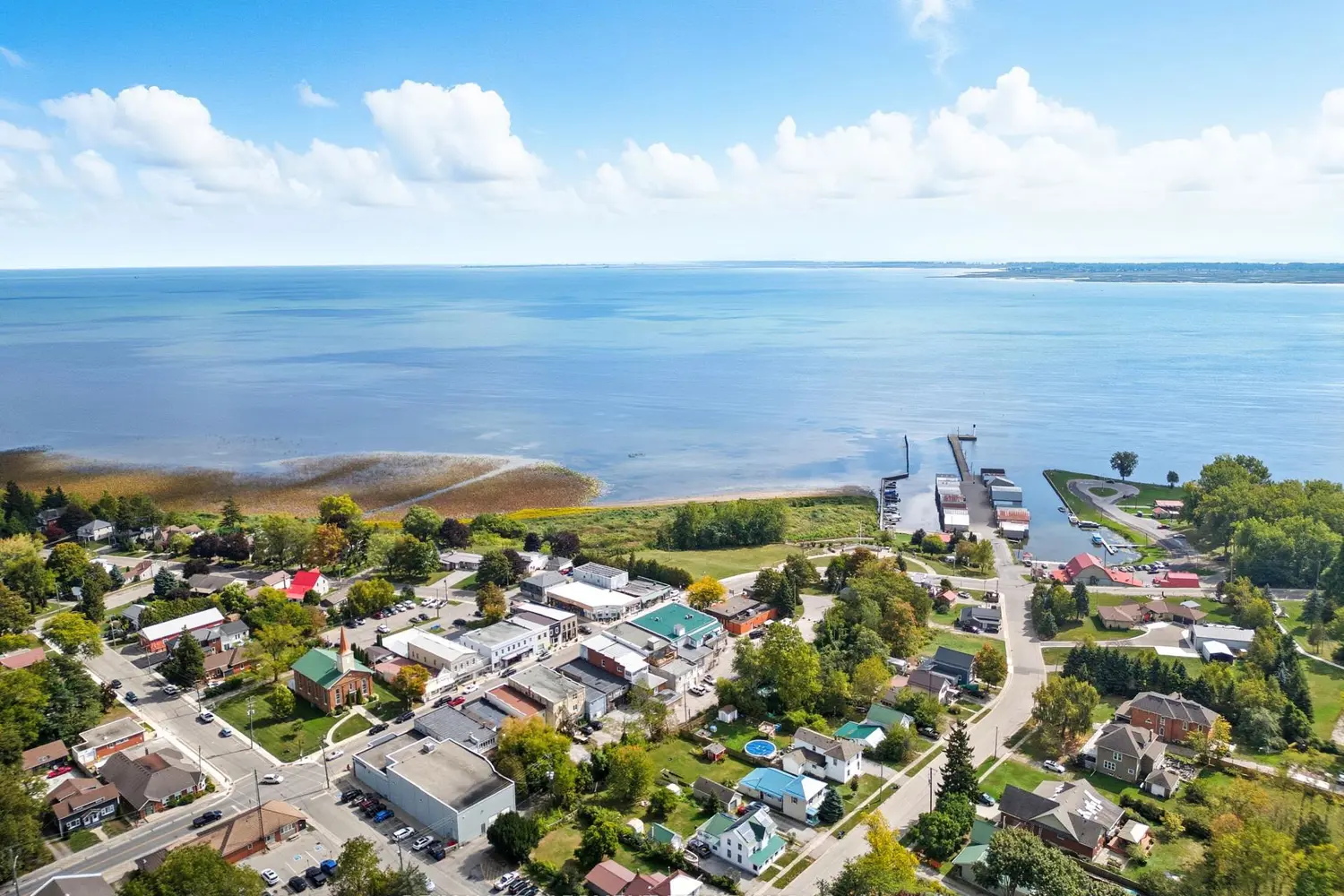 Additional image 19 of 1053 Bay Street