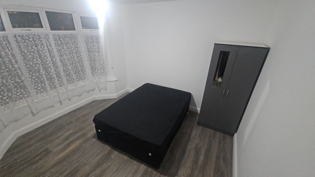 Additional image 11 of 8 bed shared accommodation to rentBiscot Road, Luton LU3