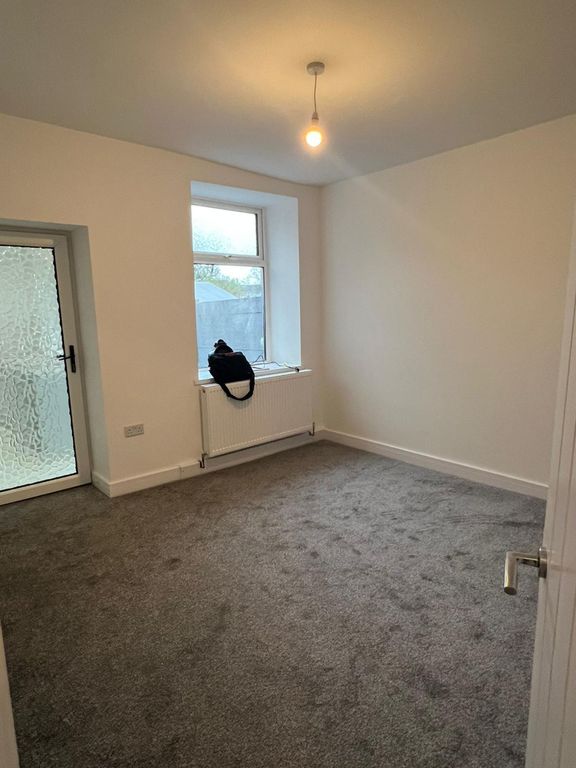 Additional image 4 of 3 bed end terrace house to rentLlwyn Teg, Carway, Kidwelly SA17