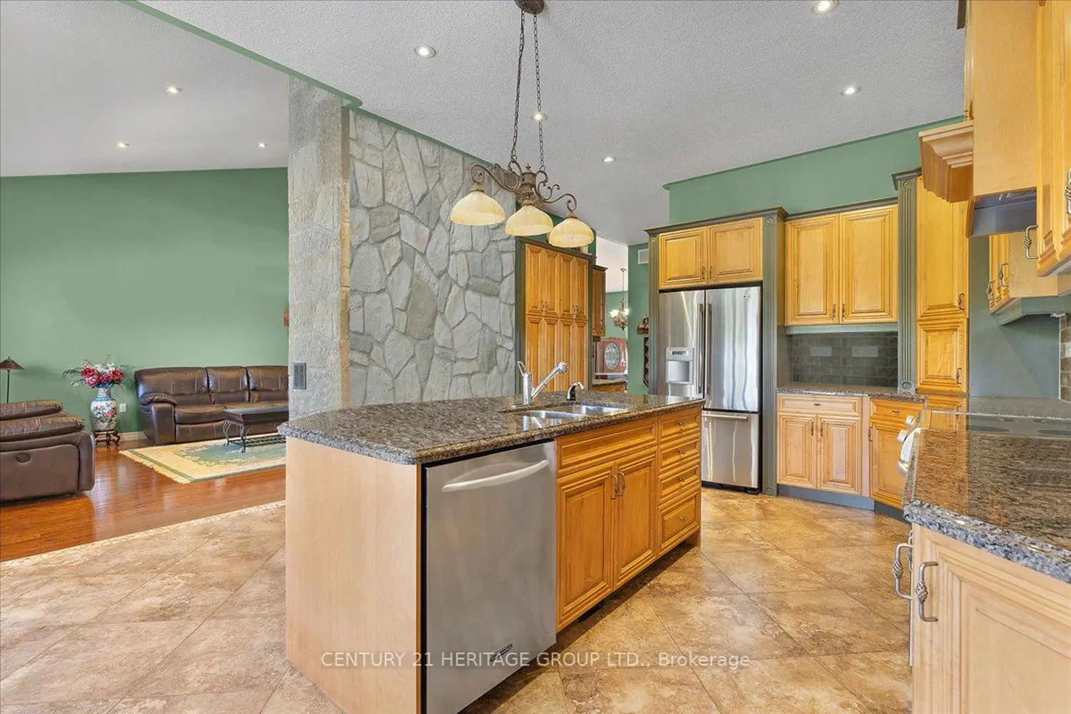 Additional image 11 of 1945 Abingdon Road