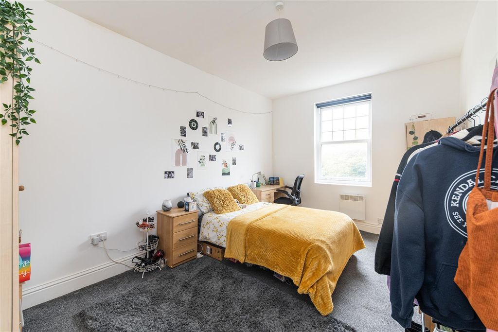 5 bed shared accommodation to rentOtterburn Villas, Jesmond, Newcastle Upon Tyne NE2 photo 5