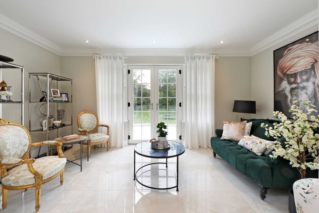 Additional image 30 of 9 bed detached house to rentSlade Oak Lane, Gerrards Cross SL9