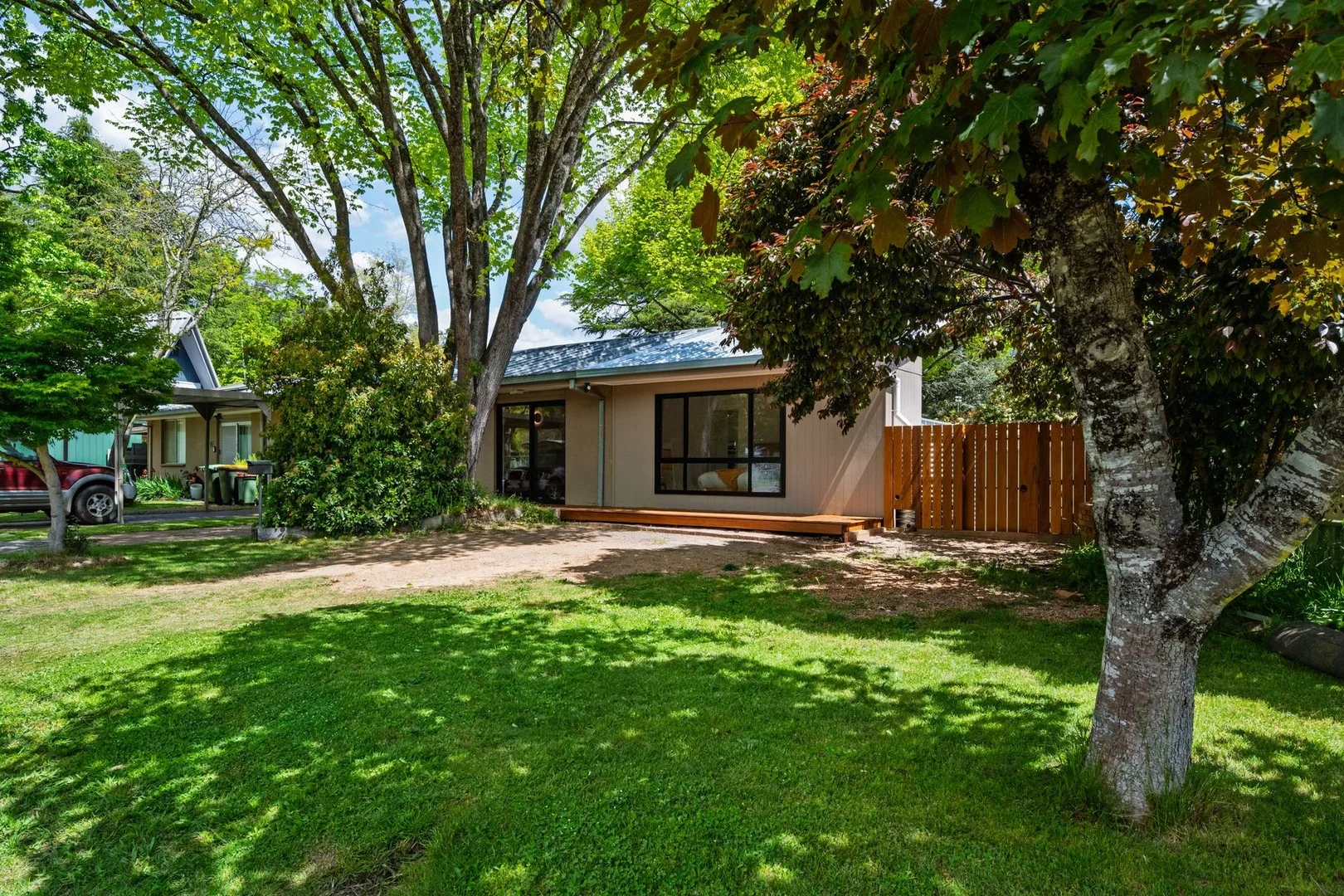 64 Mountbatten Avenue, Bright VIC 3741