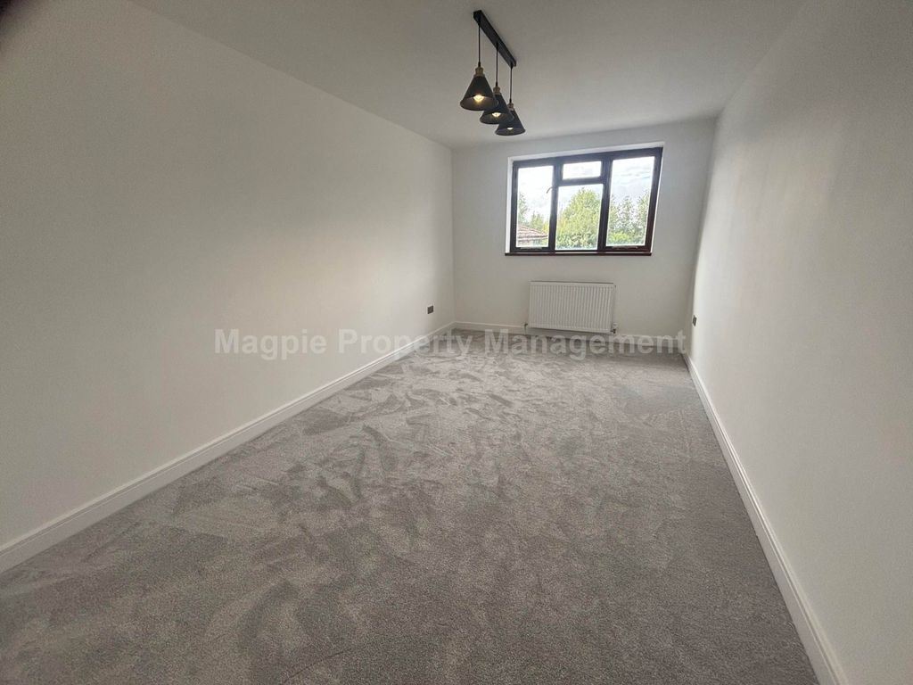 Additional image 21 of 6 bed semi-detached house to rentThe Lakes, Twentypence Road, Cottenham, Cambridge CB24