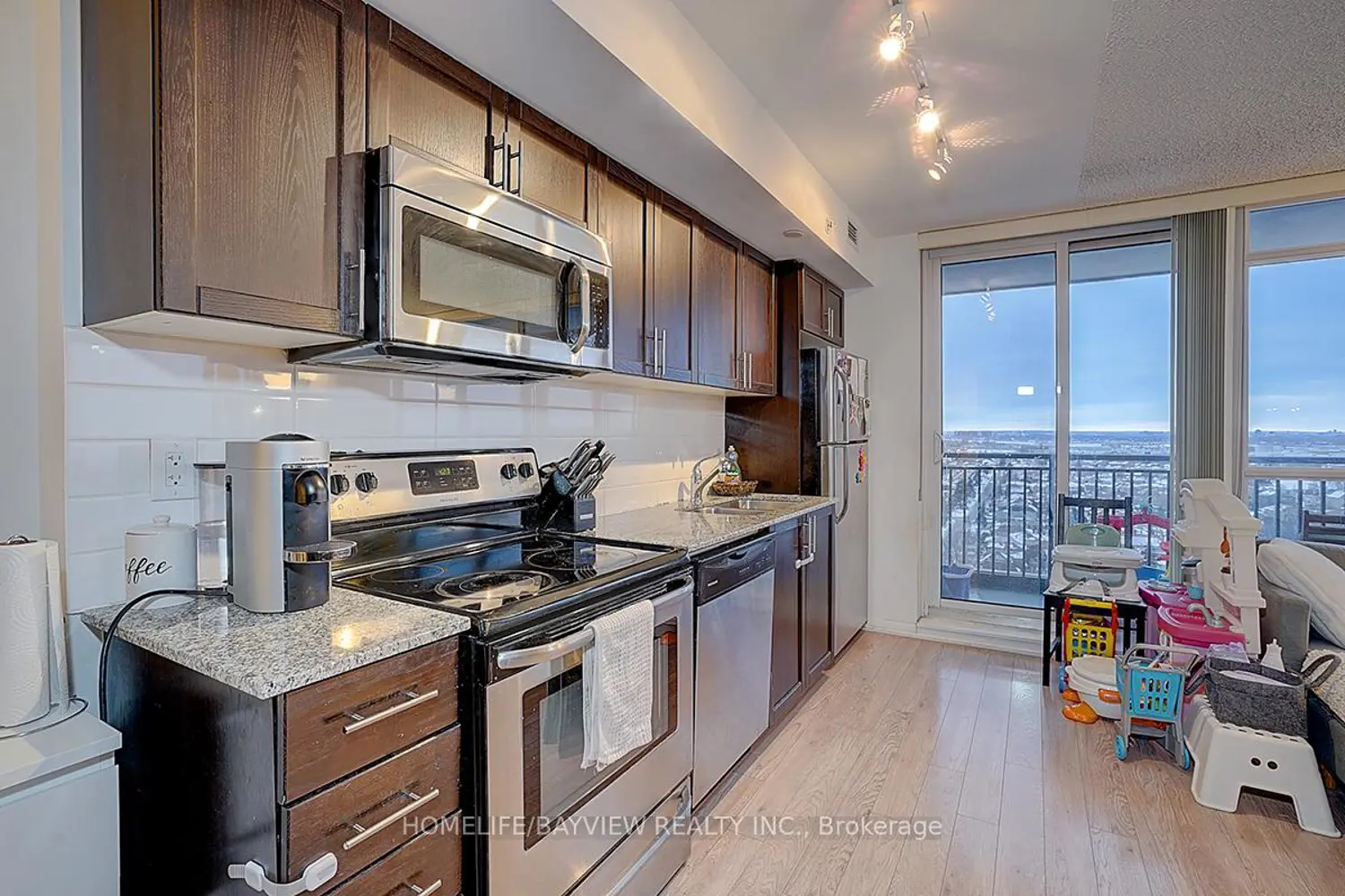 Additional image 17 of 800 Lawrence Avenue 1723