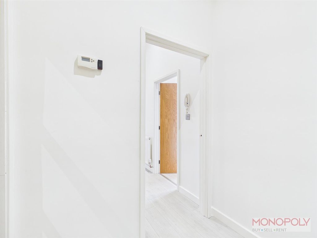 Additional image 3 of 2 bed flat to rentTuttle Street, Wrexham LL13