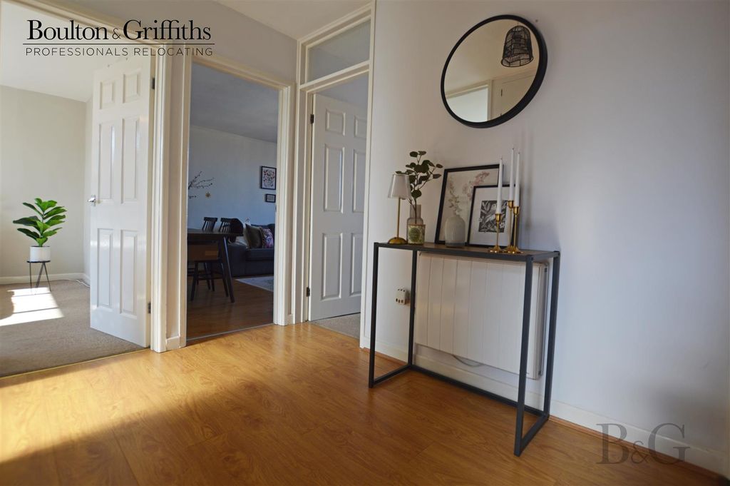 Additional image 13 of 2 bed flat to rentRowan House, Bridge Street, Penarth CF64