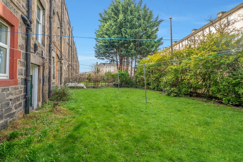 Additional image 21 of 2 Bed Flat, Piersfield Grove, EH8, N1 7GU