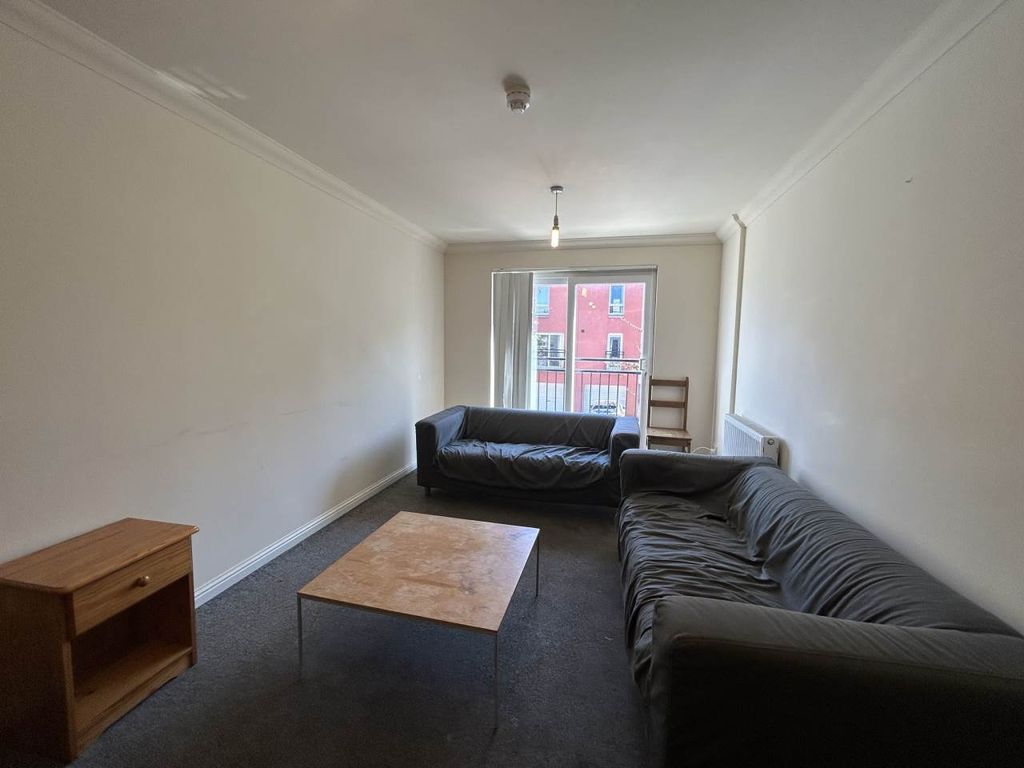 Additional image 13 of 5 bed town house to rentBrook Gardens, Dundee DD1