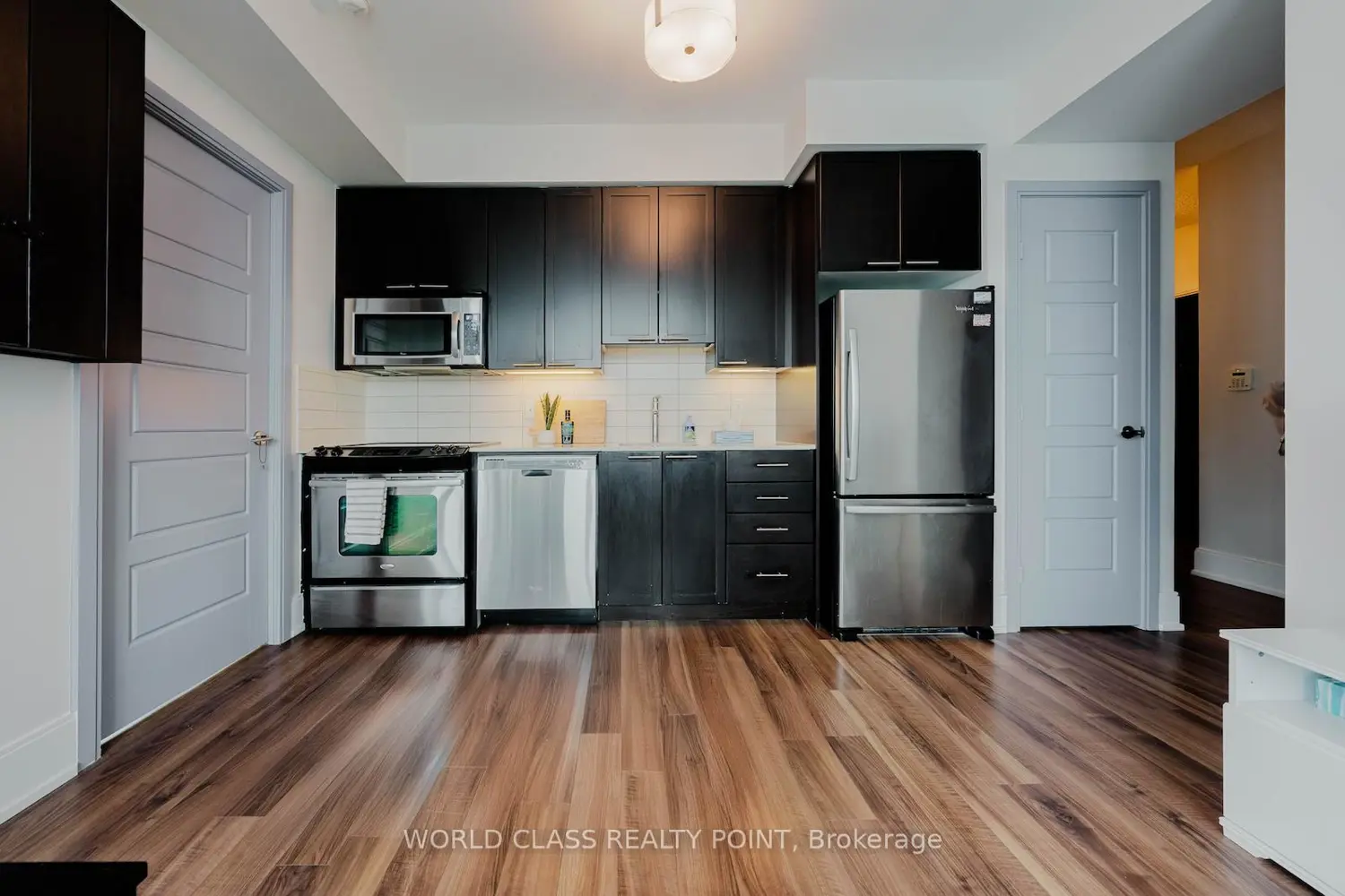 Additional image 9 of 15 Viking Lane 2502