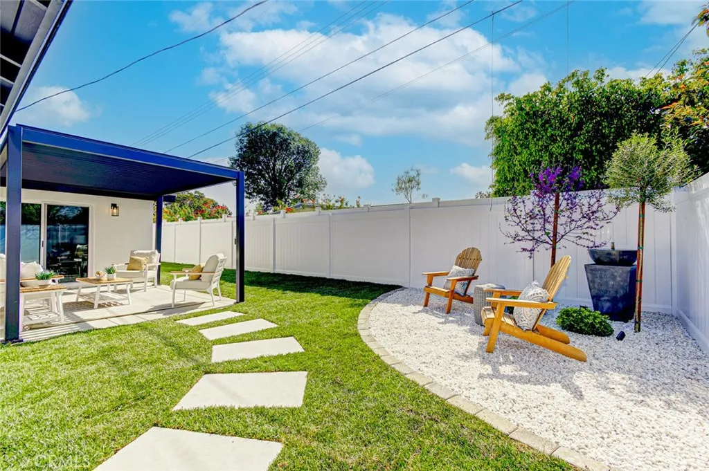 Additional image 102 of 2433 Littleton Pl, Costa Mesa, CA 92626