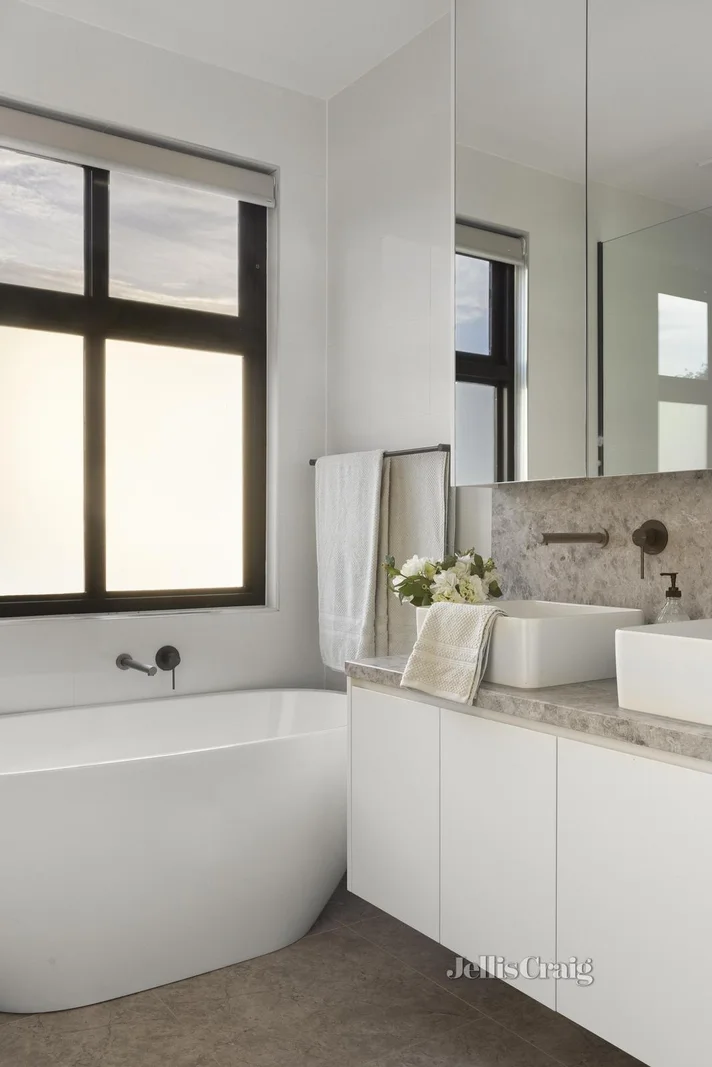 Additional image 16 of 1/51 Wilfred Road, Ivanhoe East VIC 3079