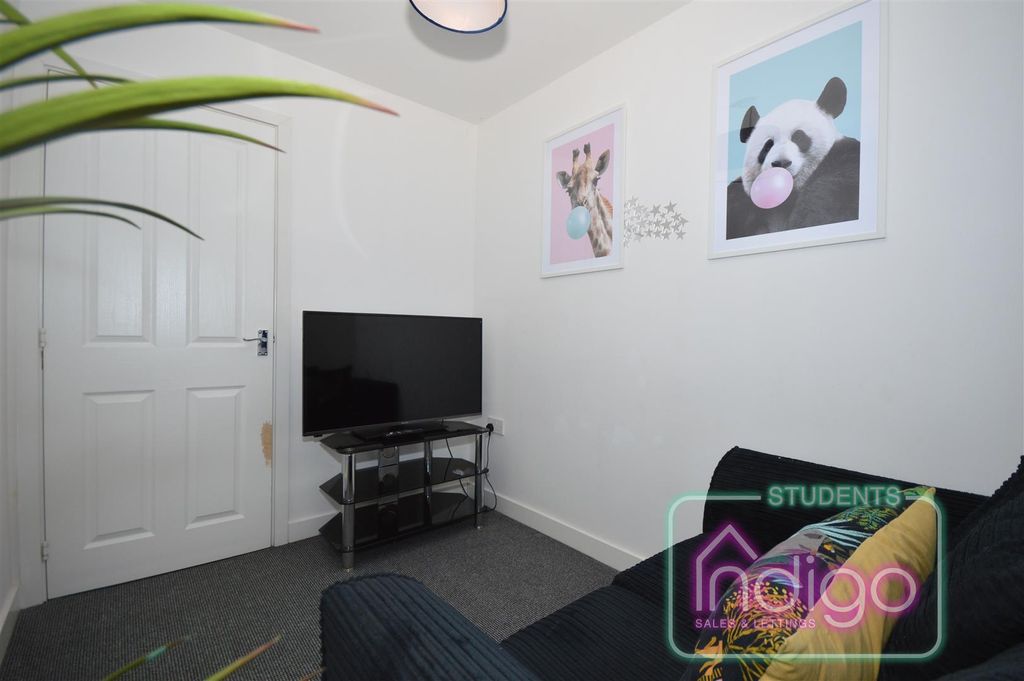 Additional image 23 of 5 bed property to rentChervil Close, Newcastle ST5