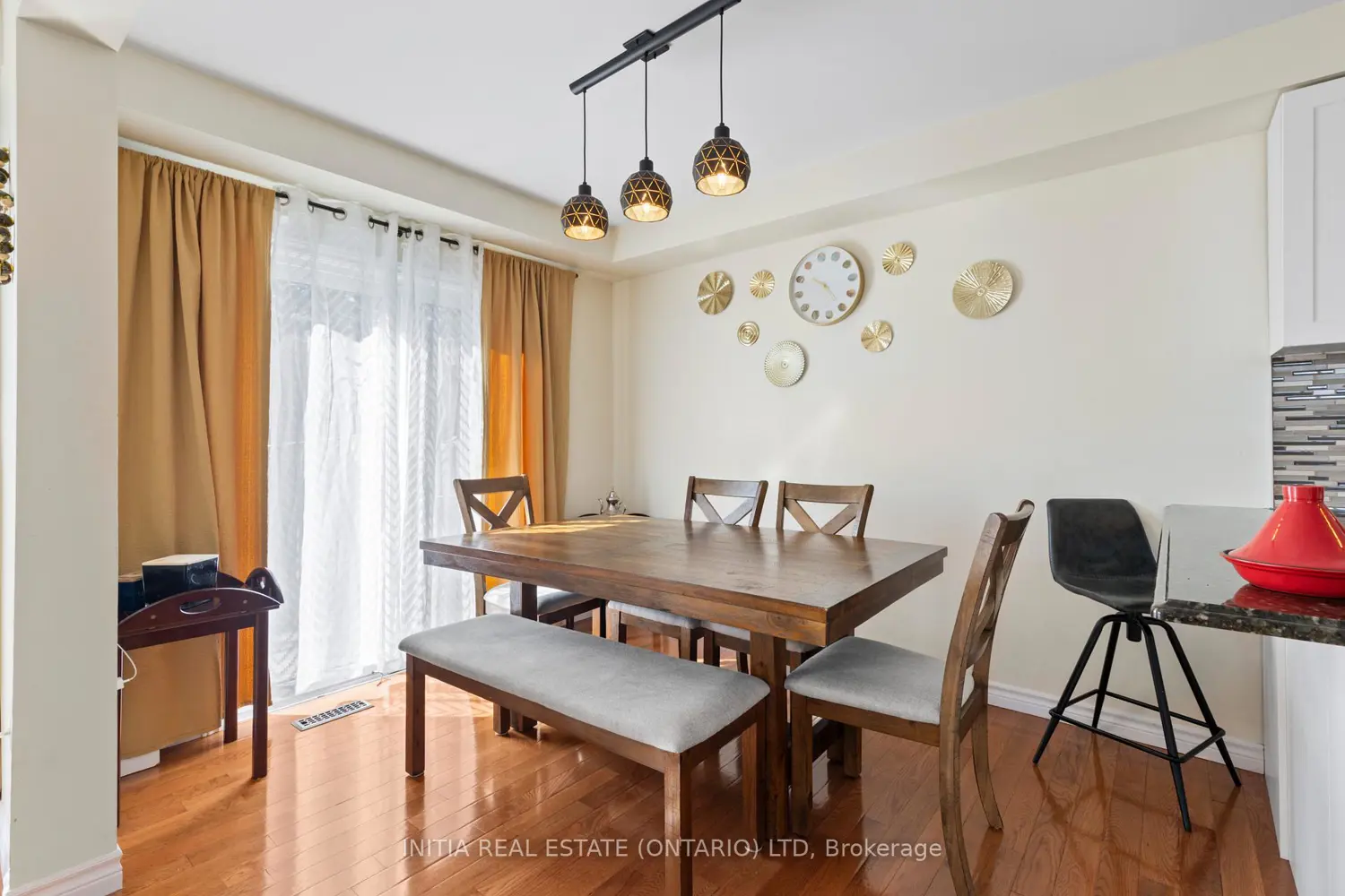 Additional image 6 of 700 Osgoode Drive 16