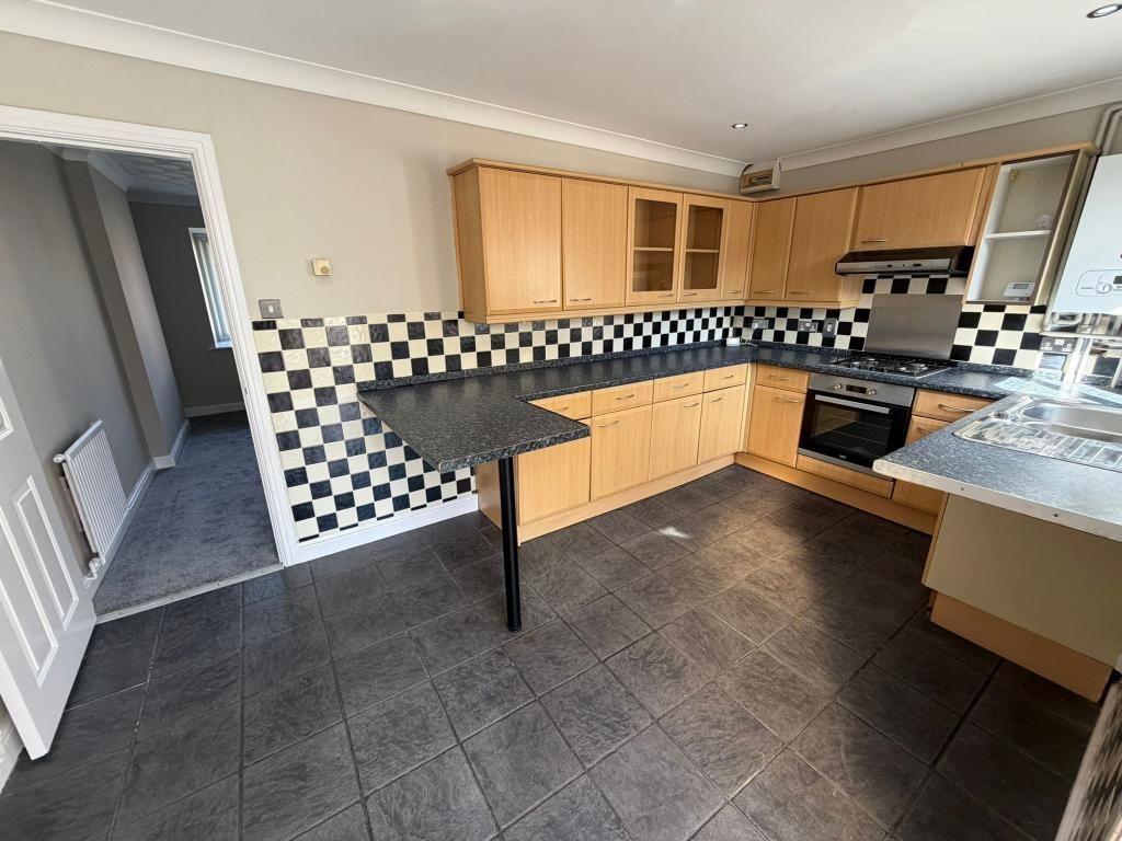 Additional image 4 of 3 bed semi-detached house to rent47 Clos Y Gelli, Llanelli, Carmarthenshire SA14