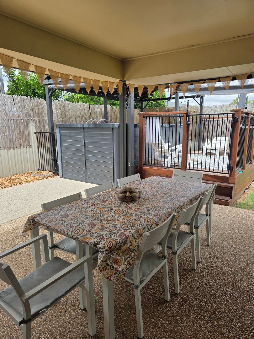 Additional image 2 of 28 Mayfair Drive, Emerald QLD 4720