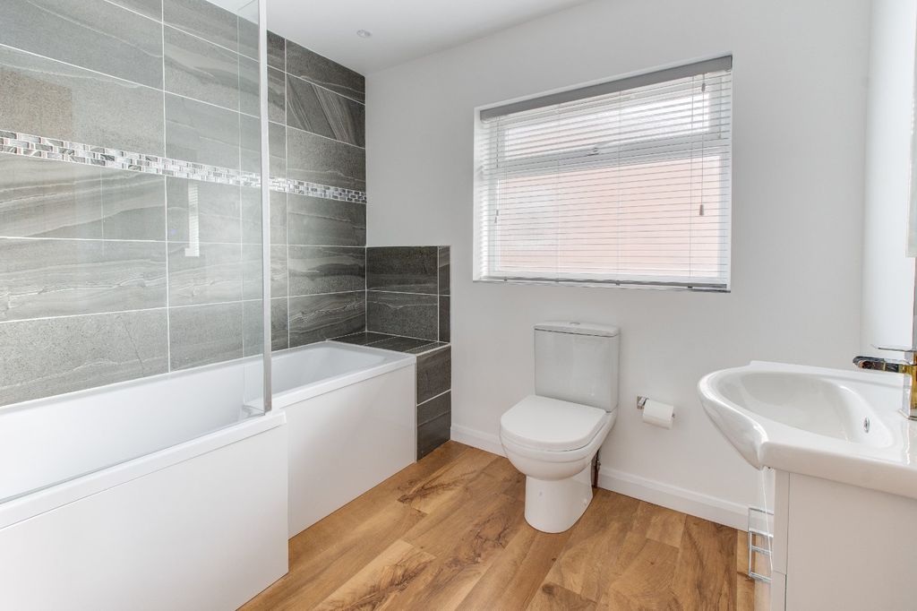 Additional image 20 of 4 bed detached house to rentStoke Road, Bromsgrove, Worcestershire B60
