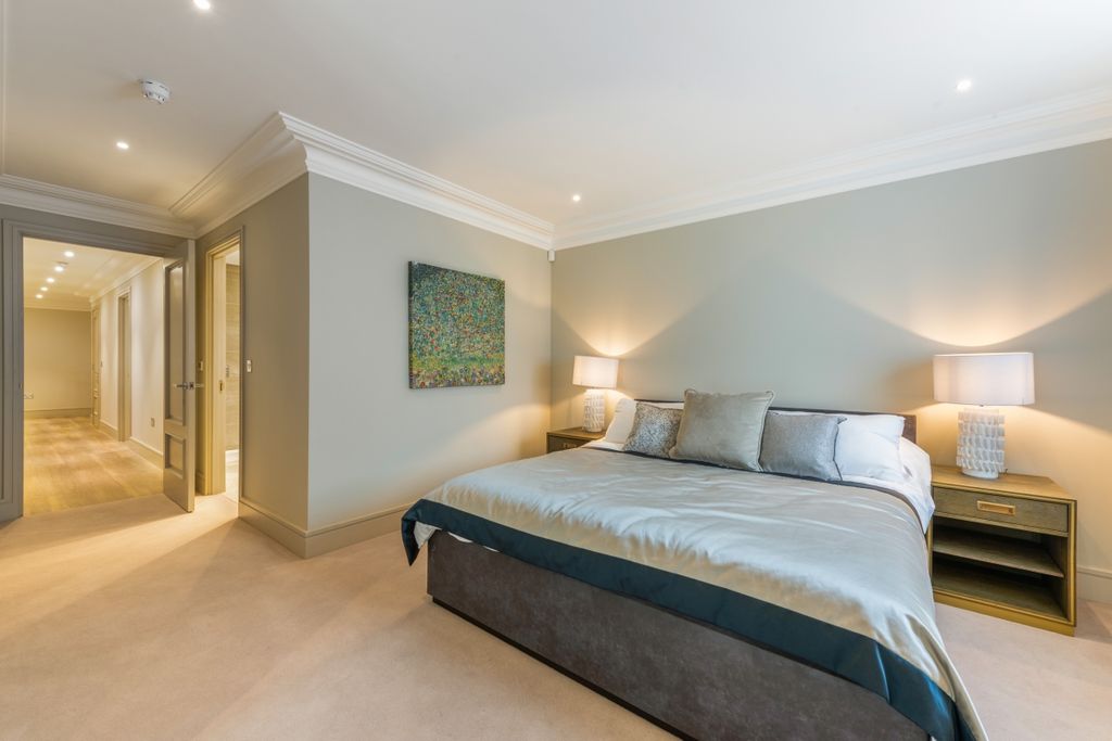 Additional image 10 of 2 bed flat to rentKingswood, Ascot SL5