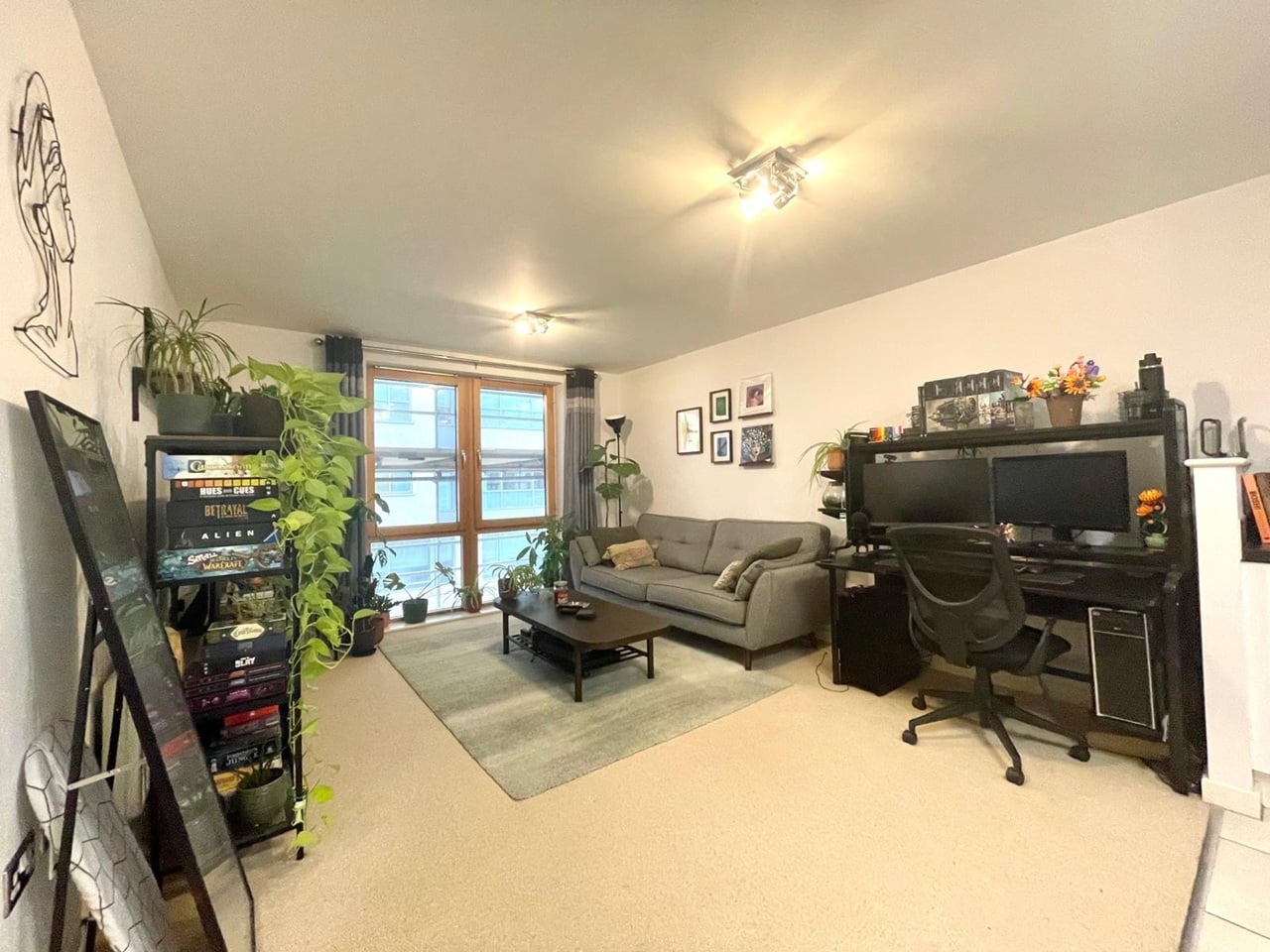 2 Bed Flat, Sweetman Place, BS2, N1 7GU