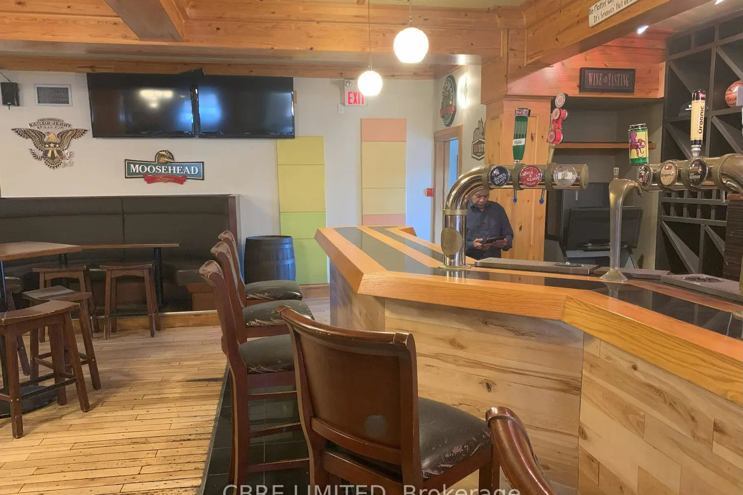 Additional image 12 of 106 Lakeport Road