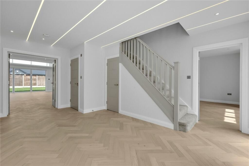 Additional image 9 of 5 bed detached house to rentThe Avenue, Ascot SL5