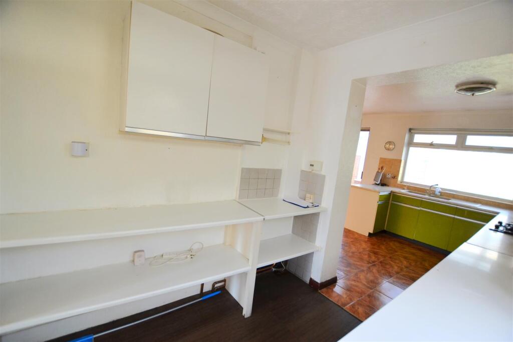 Additional image 15 of Selwyn Crescent, Ellenbrook