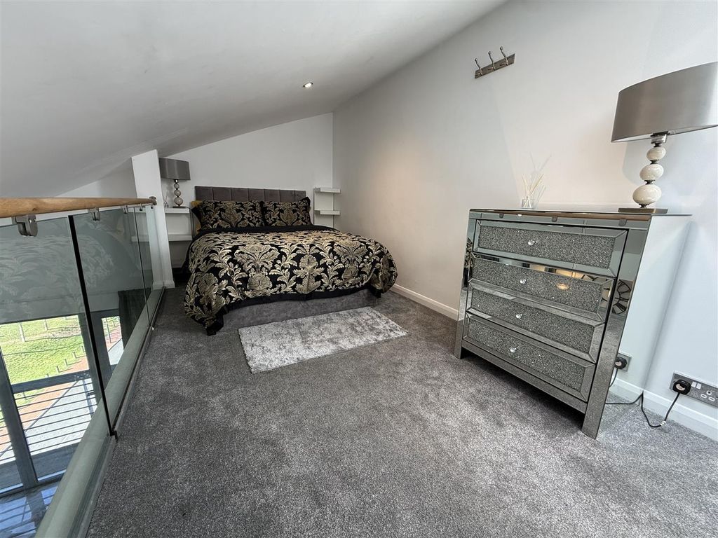 Additional image 8 of 1 bed flat to rentPierhead View, Penarth CF64