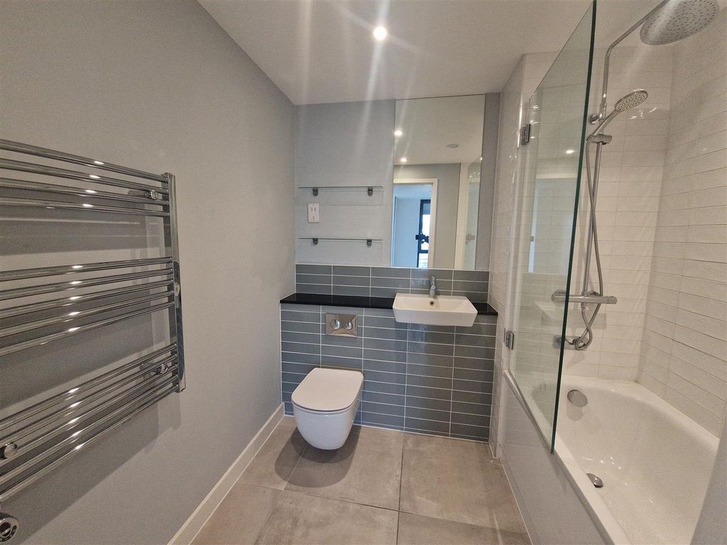 Additional image 12 of 2 bed flat to rentChevette Court, Luton LU2