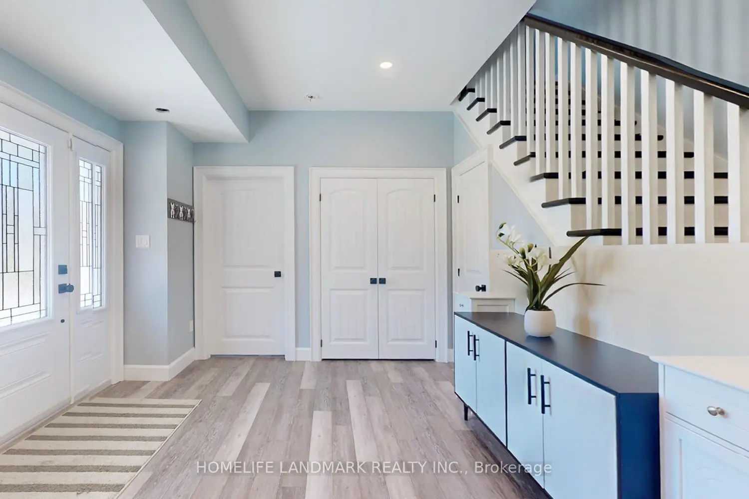 Additional image 5 of 208 Lakeshore Drive