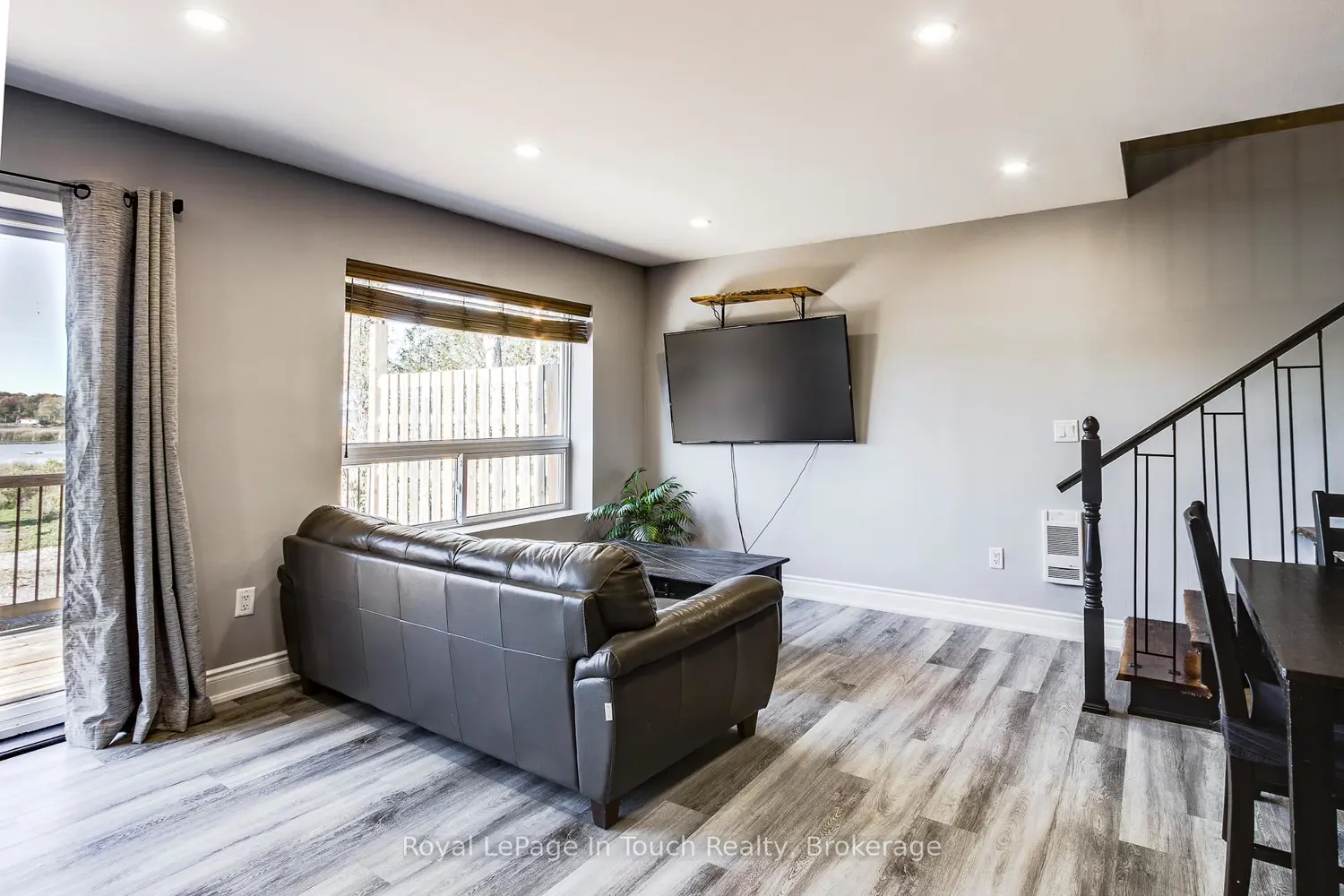 Additional image 4 of 142 Duck Bay Road