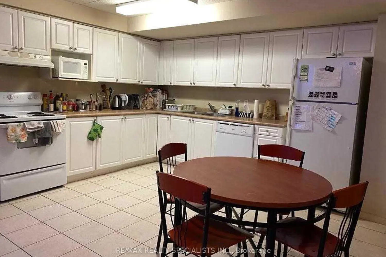 Additional image 5 of 261 Lester Street 101