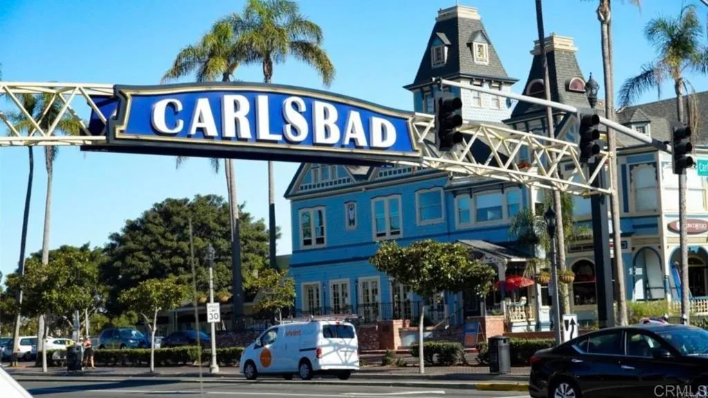 Additional image 114 of 2563 State Street, Carlsbad, CA 92008