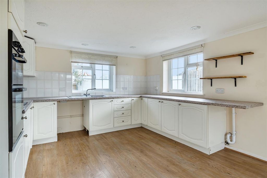 Additional image 5 of 4 bed detached house to rentWest Grimstead, Salisbury SP5
