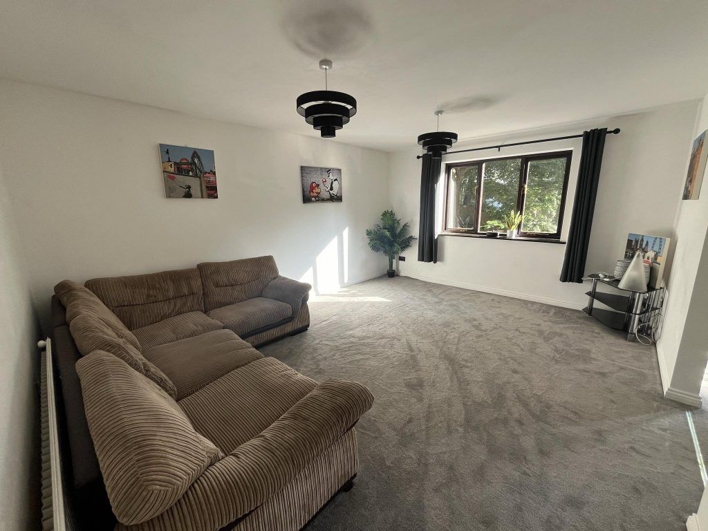 Additional image 3 of 2 bed flat to rentCaunter Road, Speen, Newbury RG14