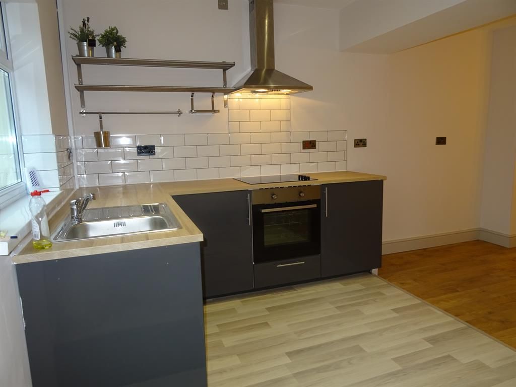 Additional image 11 of 3 bed semi-detached house to rentHigh Street, Heol-Y-Cyw, Bridgend CF35