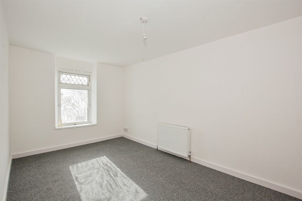 Additional image 7 of 2 bed property to rentWoodland Street, Pontypool NP4
