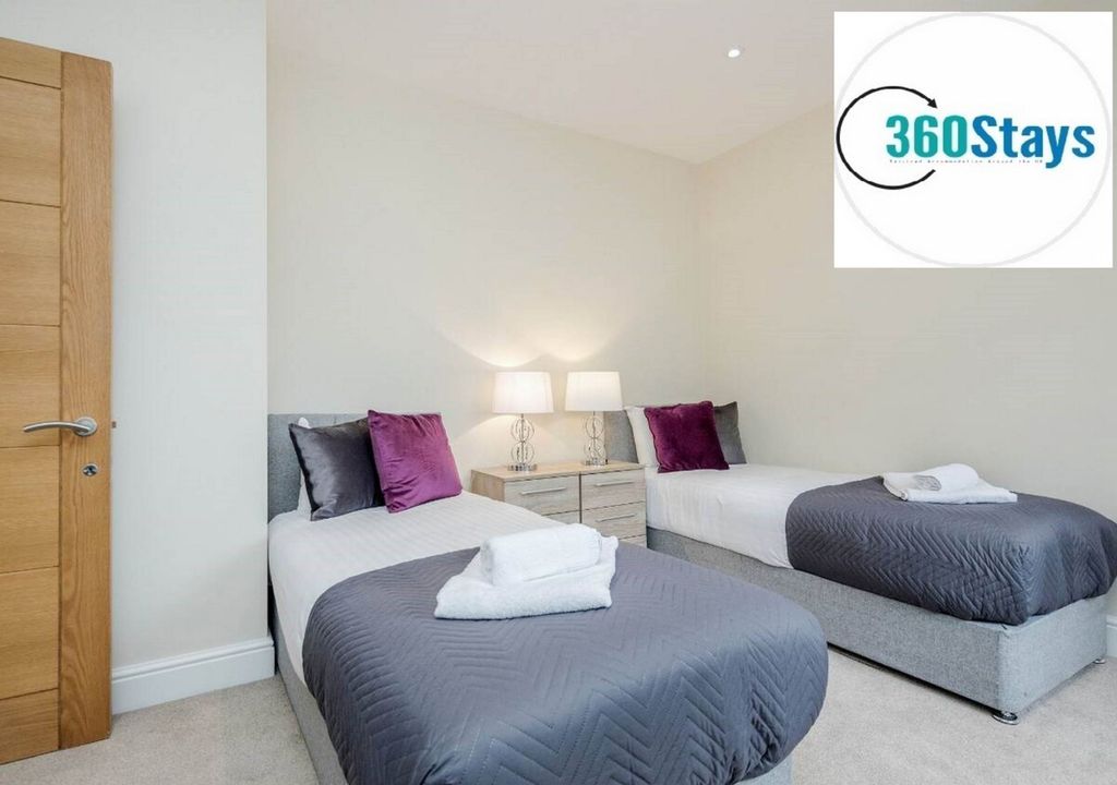 Additional image 2 of 2 bed flat to rentQueen Street, Maidenhead SL6