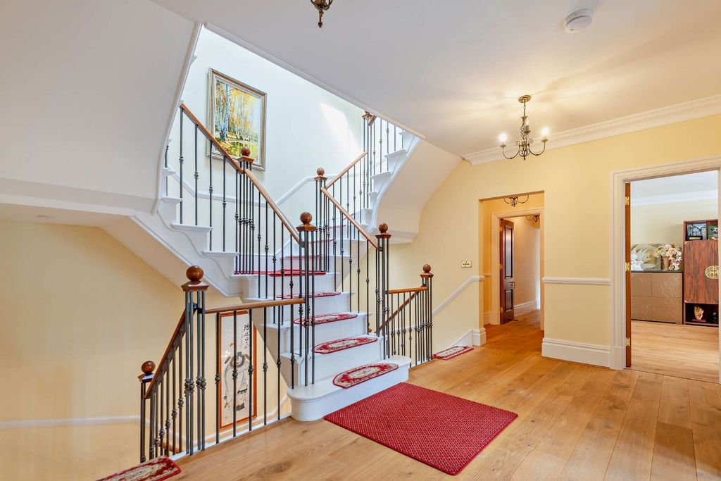 Additional image 15 of 7 bed detached house to rentWindsor Road, Ascot, Berkshire SL5