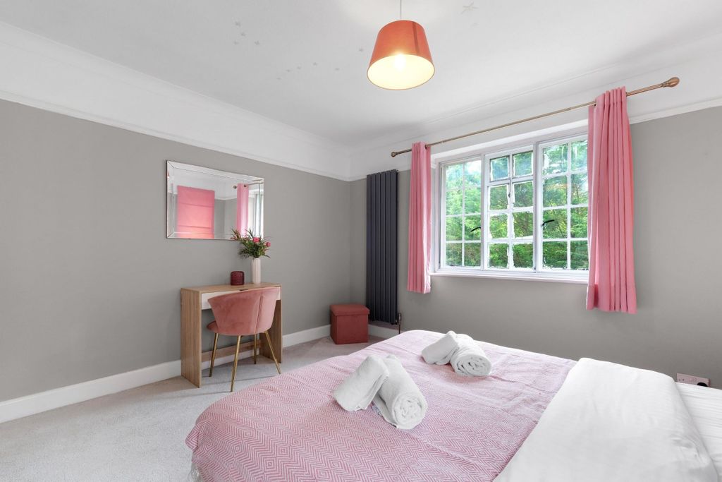 Additional image 34 of 5 bed detached house to rentMarlow Hill, High Wycombe HP11
