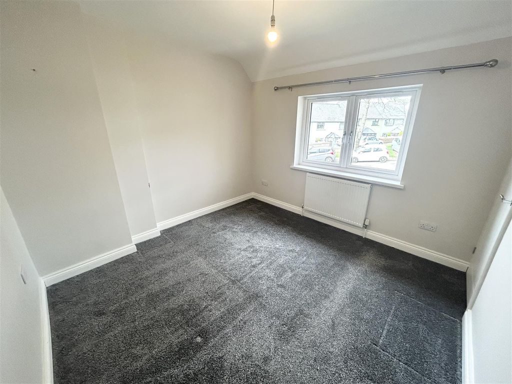 Additional image 8 of 3 bed terraced house to rentTwyn Place, Abercarn, Newport NP11