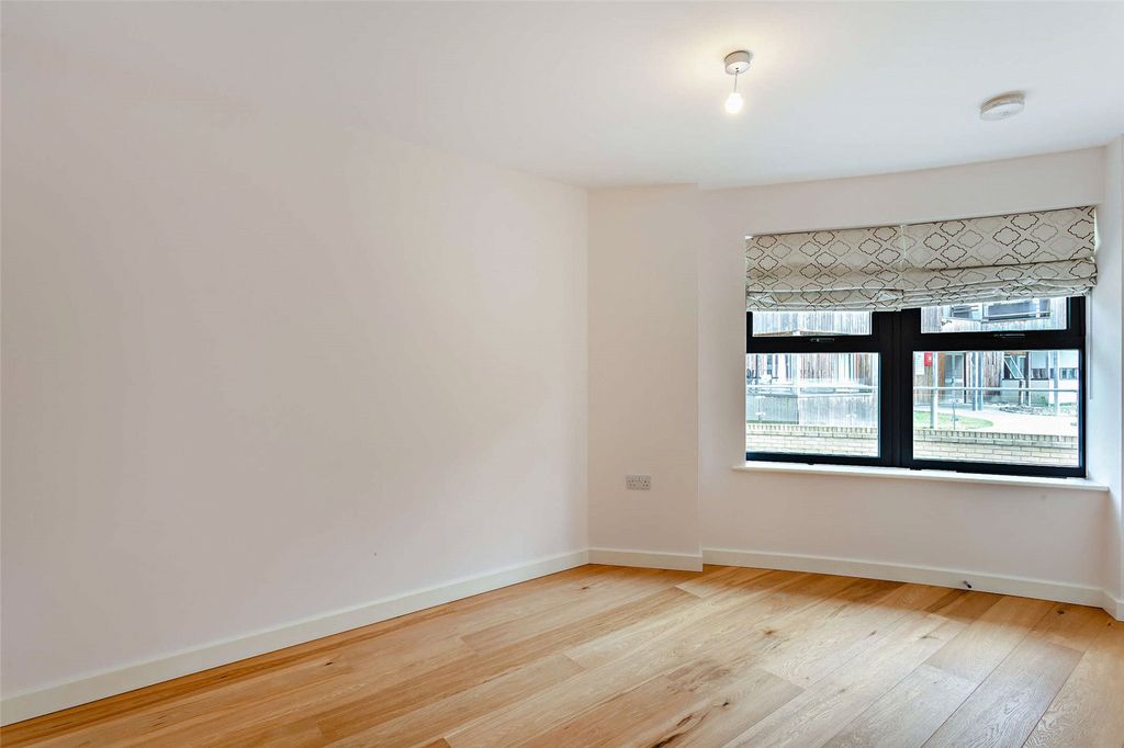 Additional image 10 of 3 bed flat to rentGlenalmond Avenue, Cambridge CB2