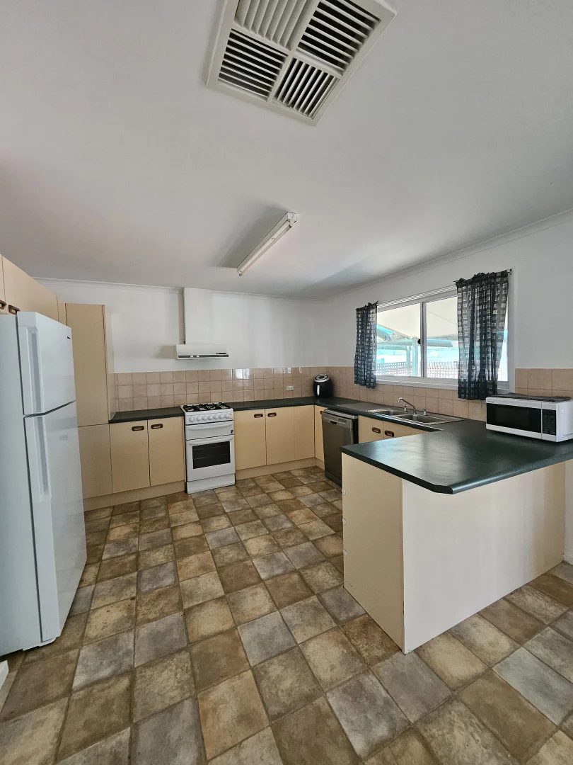 Additional image 3 of 4 Phibbs Court, Roxby Downs SA 5725