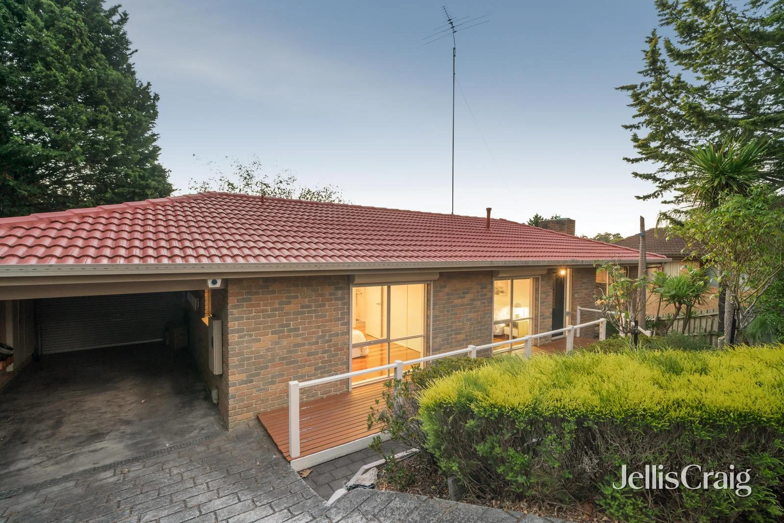Additional image 2 of 8 Acworth Court, Greensborough VIC 3088