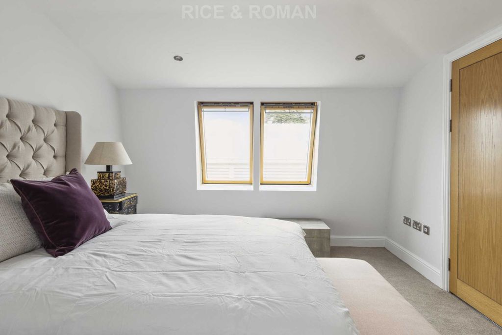 Additional image 10 of 2 bed flat to rentLynwood Village, Ascot SL5