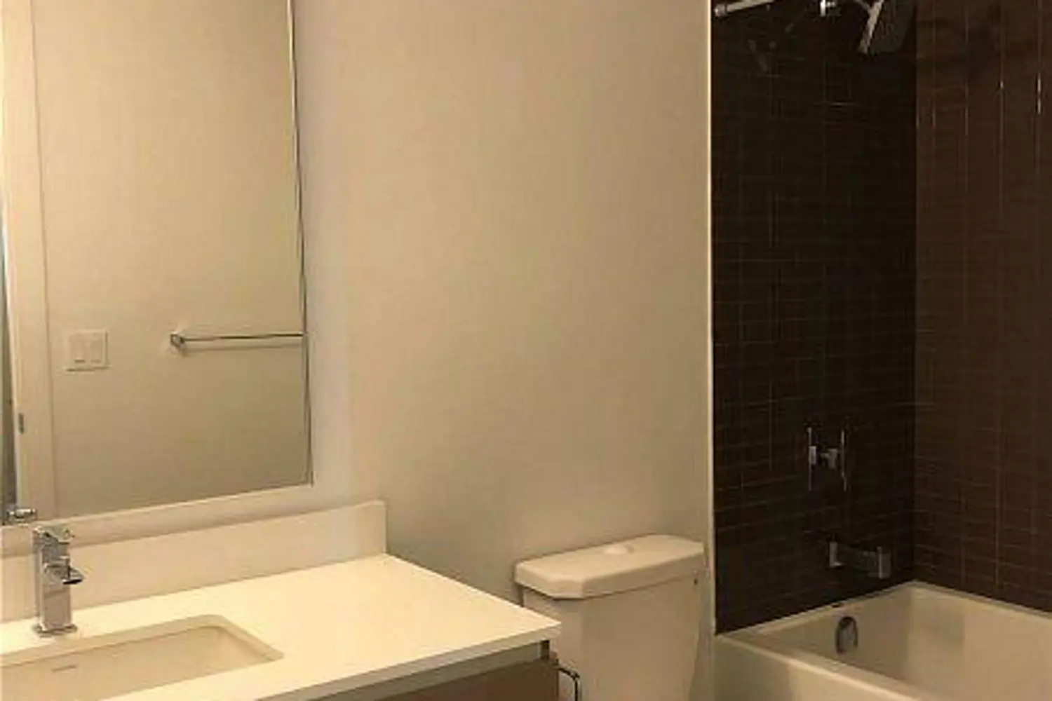 Additional image 4 of 200 Bloor Street 701