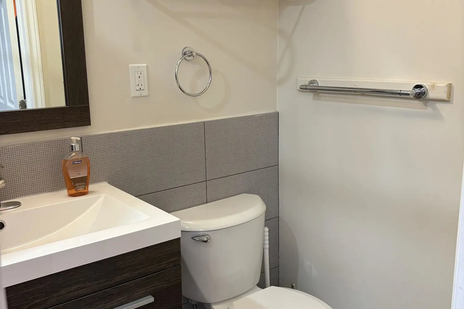 Additional image 7 of 375 Almond Lane